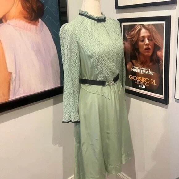 Blair Waldorfs NEW Marc by Marc Jacobs Mia Green Lace Dress 6